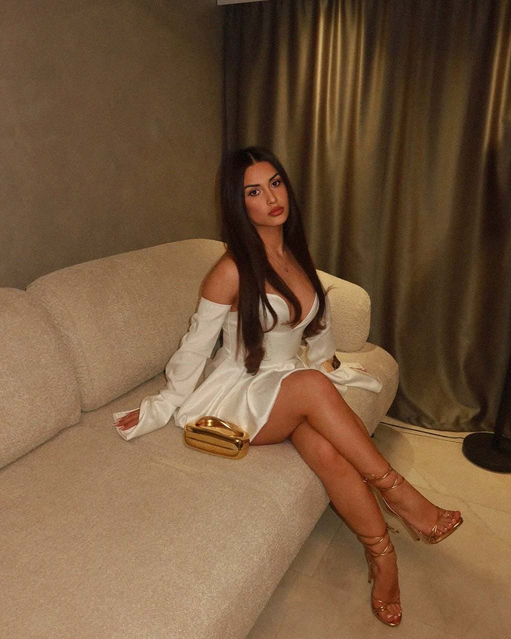 Sabrina, 26 — massage therapist in London